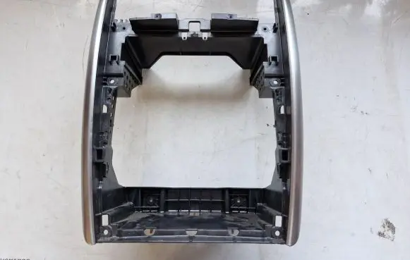 Mercedes-Benz B W245 Center console