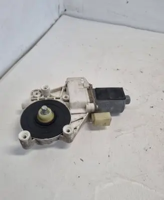 Volkswagen Crafter Front door window regulator motor A0068205442 0806 995185103