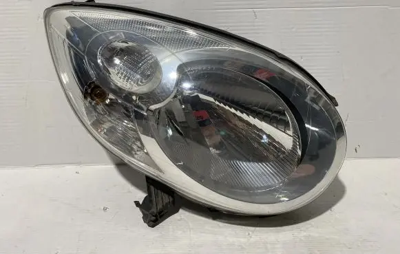 Citroen C1 Headlight/headlamp 811100H050