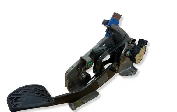 Renault Koleos I Clutch pedal 8B1913 98880 AT300