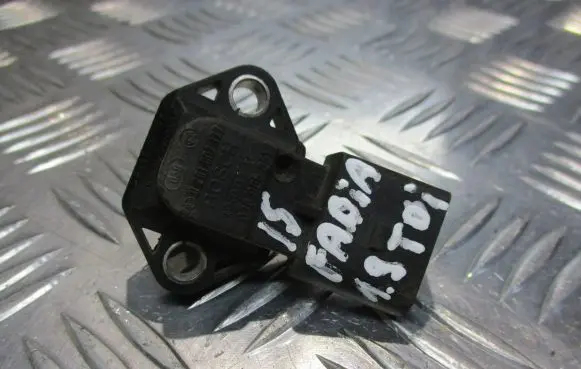 Skoda Fabia Mk1 (6Y) Air pressure sensor 038906051