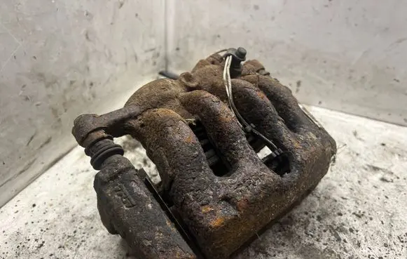 Peugeot 607 Front brake caliper 9683707080