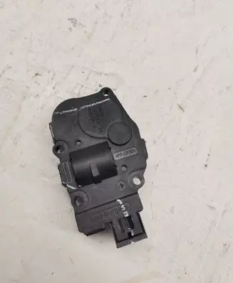 BMW 4 F32 F33 Air flap motor/actuator T946104