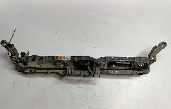 Hyundai i30 Radiator support slam panel FAW21FA987