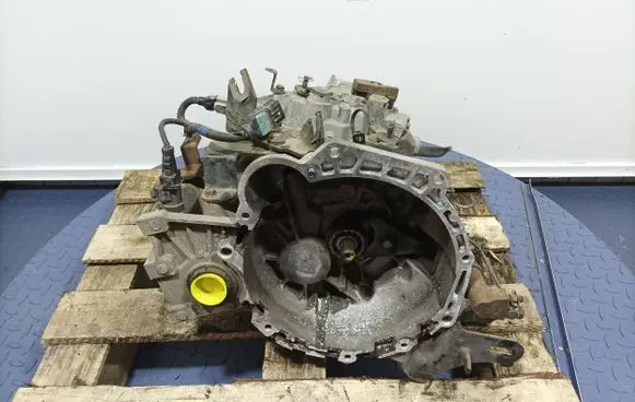 Hyundai Elantra Manual 6 speed gearbox P71667