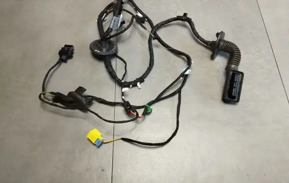 Audi A5 Sportback 8TA Front door wiring loom 8T8971030BA