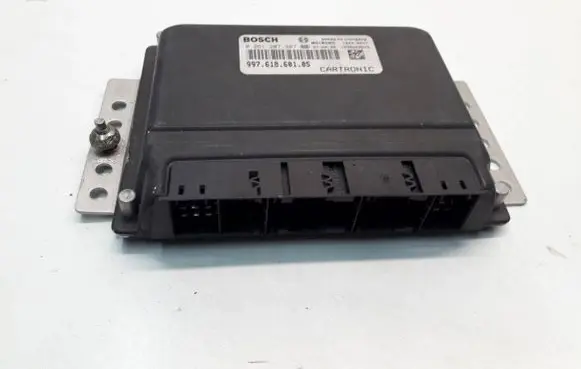 Porsche Boxster 987 Engine control unit/module 99761860105 1039S23579 0261207987