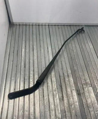 BMW X6 E71 Front wiper blade arm 7153739