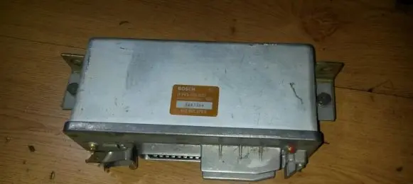 Audi 100 S4 C4 ABS control unit/module 0265100037 443907379c