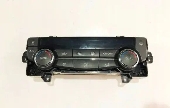 Nissan Qashqai Climate control unit