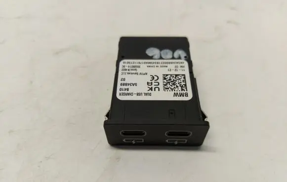 BMW 2 Active Tourer U06 USB socket connector 5A34889
