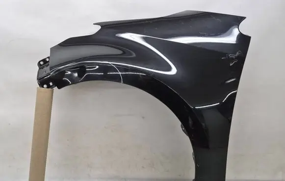Toyota Yaris XP210 Fender 