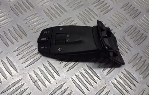 Seat Ibiza IV (6J,6P) Head unit multimedia control 5J0959849