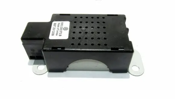 Volkswagen Golf VI Aerial antenna amplifier 5M0035570B