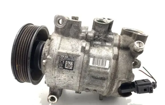 Volkswagen Golf VII Air conditioning (A/C) compressor (pump) 5Q0820803F
