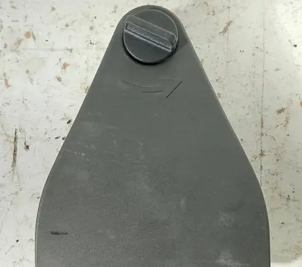 Audi A6 S6 C5 4B Hazard Warning Triangle Mounting Bracket 4b5860285d