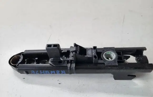 Seat Alhambra (Mk2) Seat belt height adjuster 3C8857819