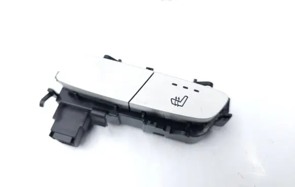 Mercedes-Benz C W205 Seat heating switch A2139057502 HW132000 14000425