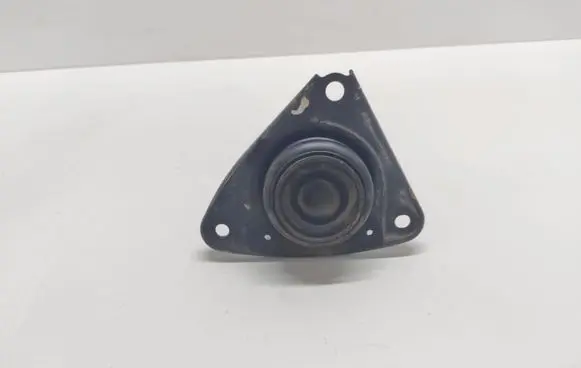 Hyundai i30 Engine mount bracket