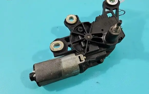 Audi A4 S4 B5 8D Rear window wiper motor 6K0955711D IMPRK1603388
