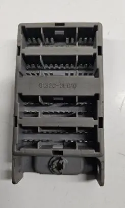 KIA Sorento Fuse module