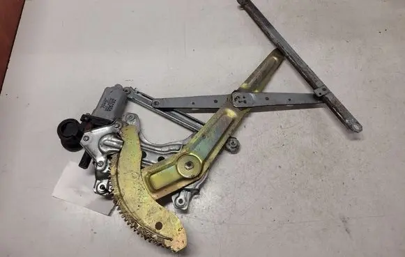 Toyota Avensis Verso Rear door window regulator with motor 8572044050 0620401640