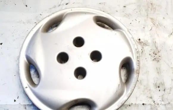 Citroen Xsara R14 wheel hub/cap/trim 9626115080