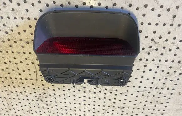 Honda CR-V Third/center stoplight