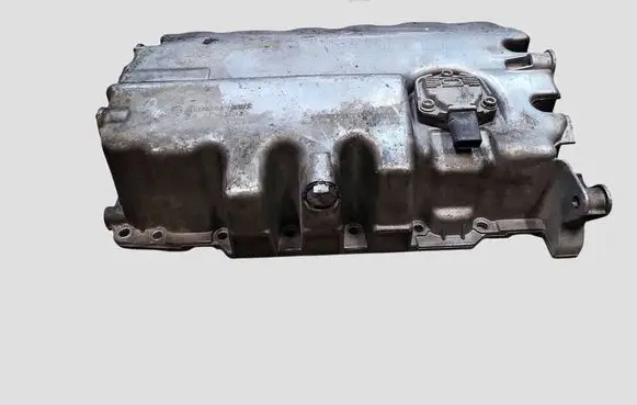 Volkswagen Golf V Oil sump 03C103603