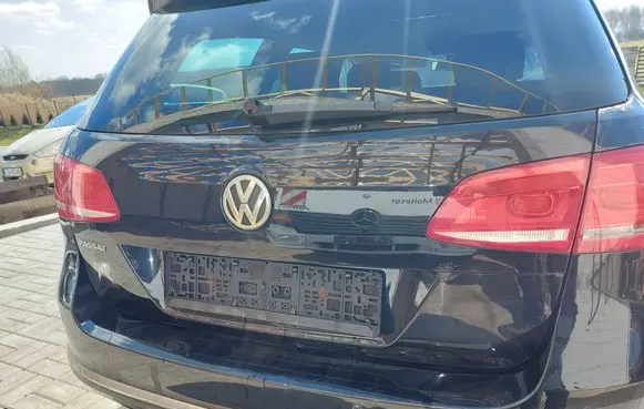 Volkswagen PASSAT B7 Tailgate/trunk/boot lid 