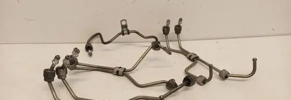 Volvo XC70 Fuel line pipe