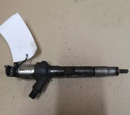 Mazda 6 Fuel injector R2AA13H50 R2AA