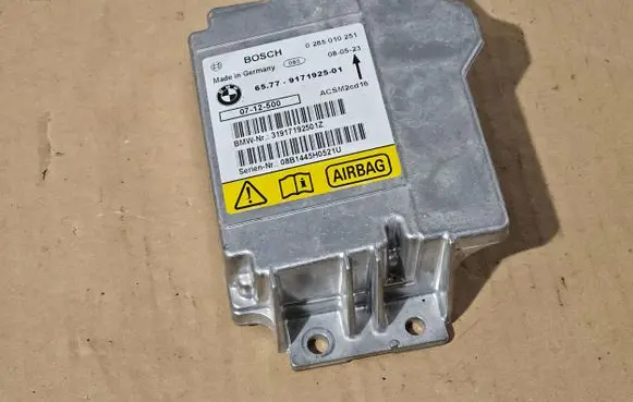 BMW 1 E82 E88 Airbag control unit/module 9171925 ACSM2CQ16 31917192501Z