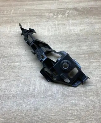 Volkswagen Golf VII Front bumper mounting bracket 5G0807184A