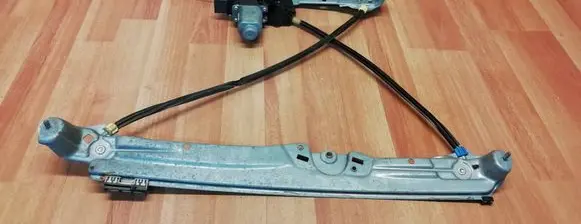 Renault Espace V (RFC) Front window lifting mechanism without motor 807209969R
