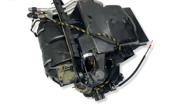 BMW X3 E83 Interior heater climate box assembly 9465215117