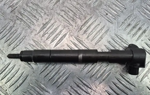 Mercedes-Benz C W204 Fuel injector A6510702887