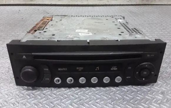 Fiat Scudo Radio/CD/DVD/GPS head unit 96643697XT