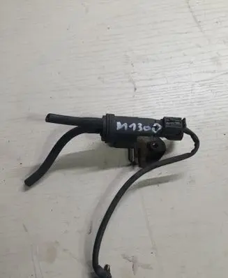 Mercedes-Benz E C207 W207 Valve vacuum 0025401497 4884367590