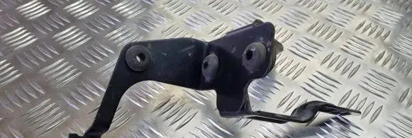 Mazda 2 ABS pump bracket DF74