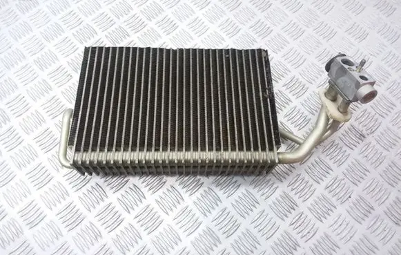 Mercedes-Benz E W211 Air conditioning (A/C) radiator (interior) A2118300158 2308300184