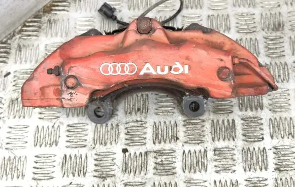 Audi Q7 4L Front brake caliper