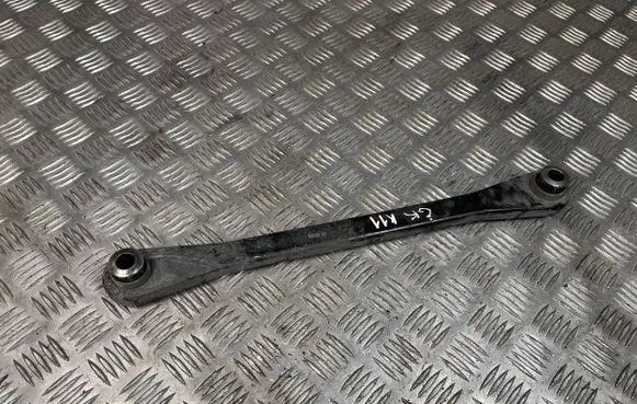 Rear control arm