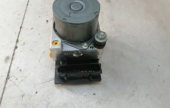 Toyota Aygo AB10 ABS Pump 445100H010 0265231579 061117