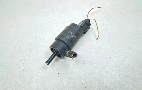 Mercedes-Benz E W210 Windscreen/windshield washer pump 3090179