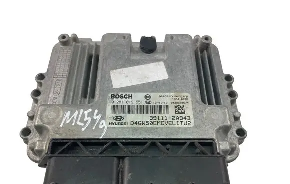 Hyundai i30 Engine control unit/module 391112A943 0281019551