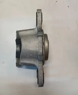 Engine mount bracket