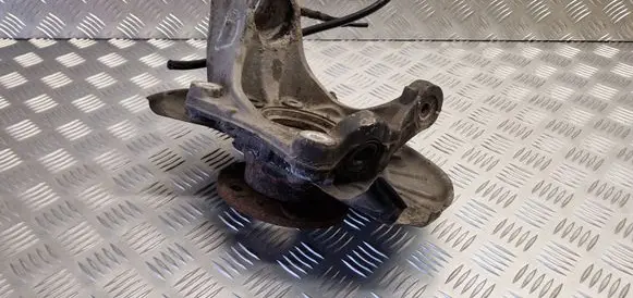Volkswagen PASSAT B6 Front wheel hub spindle knuckle