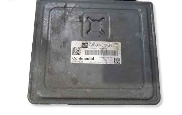 Skoda Fabia Mk2 (5J) Engine control unit/module 03F906070GR 5WP44830 03F907309AE