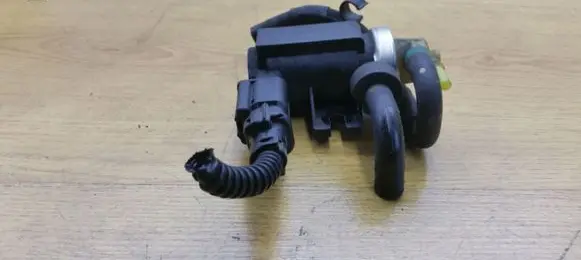 Peugeot 5008 Turbo solenoid valve 9672875080